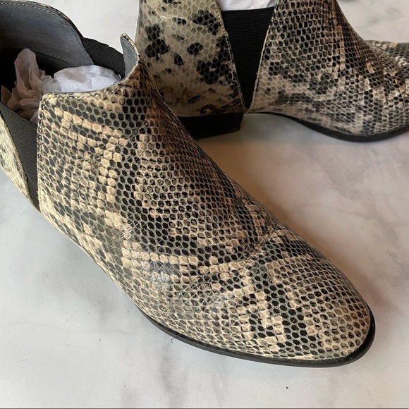 SEYCHELLES Python Booties size 7.5 - Picture 3 of 3